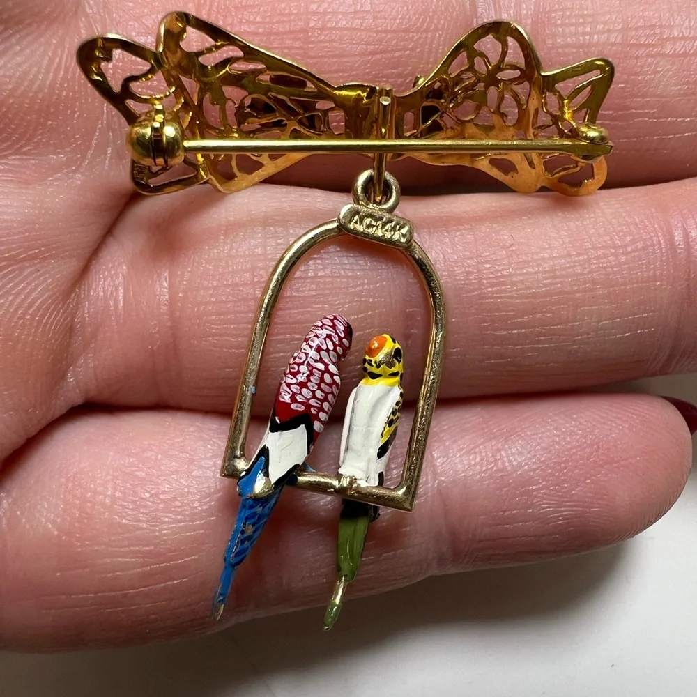 Vintage possibly antique 14K yellow gold brooch with 2 birds 5.77g